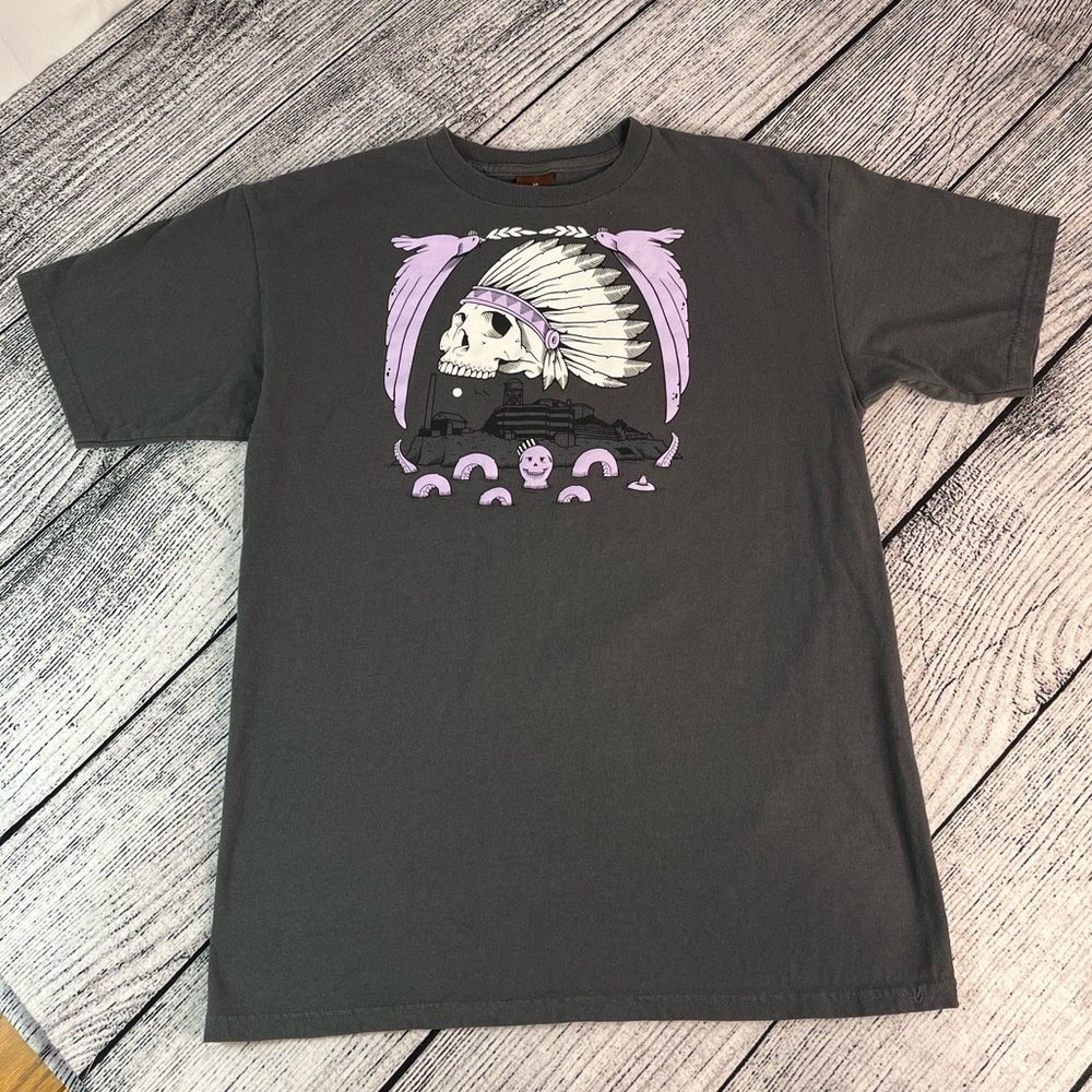 Upper Playground Superfishal Gray Jeremy Fish - The Rock Graphic Tee